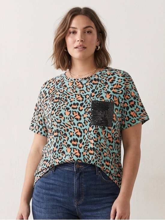 Sunshine & Rodeos Tops - Mint Leopard Print Short Sleeve Tee with Sequin Pocket